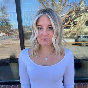 Meet your Posher, Katelyn